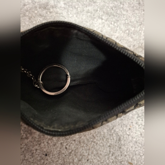 Coach SoHo Black & Gray Signature Coin Purse EUC - Picture 4 of 5